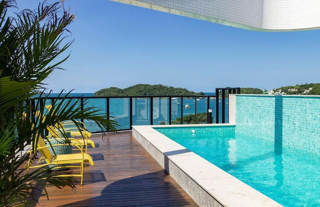 Aion Suites 303 – Lindo apartamento com Vista para o Mar, a 60m da Praia de Bombinhas, com Piscina e Academia no Rooftop.-1